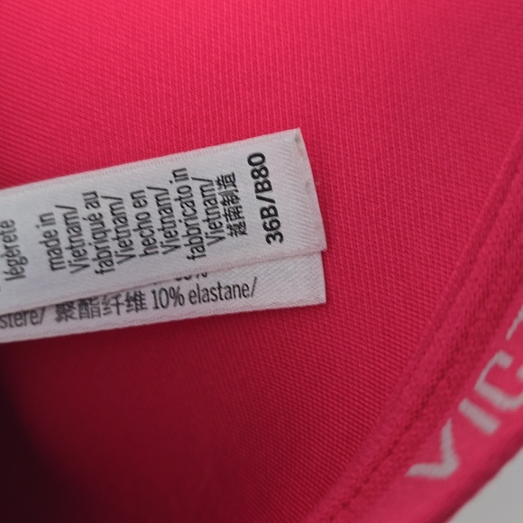 Victoria's Secret sports bra 36B with padded cups. - Picture 2 of 6